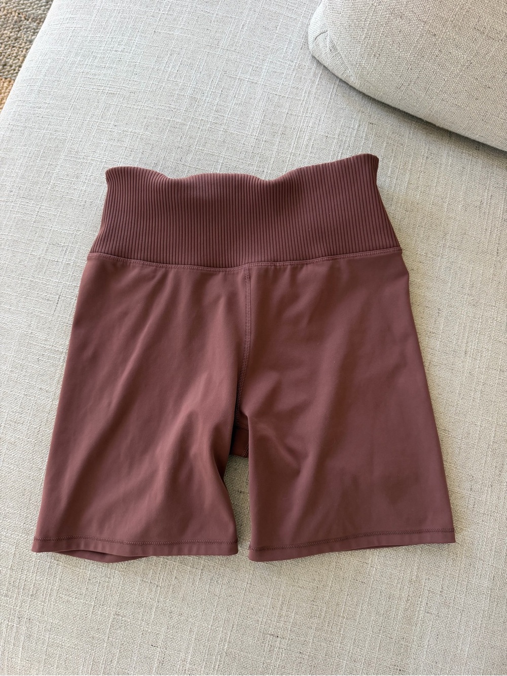 Vuori High-Rise Ribbed Waist Athletic Bike Shorts